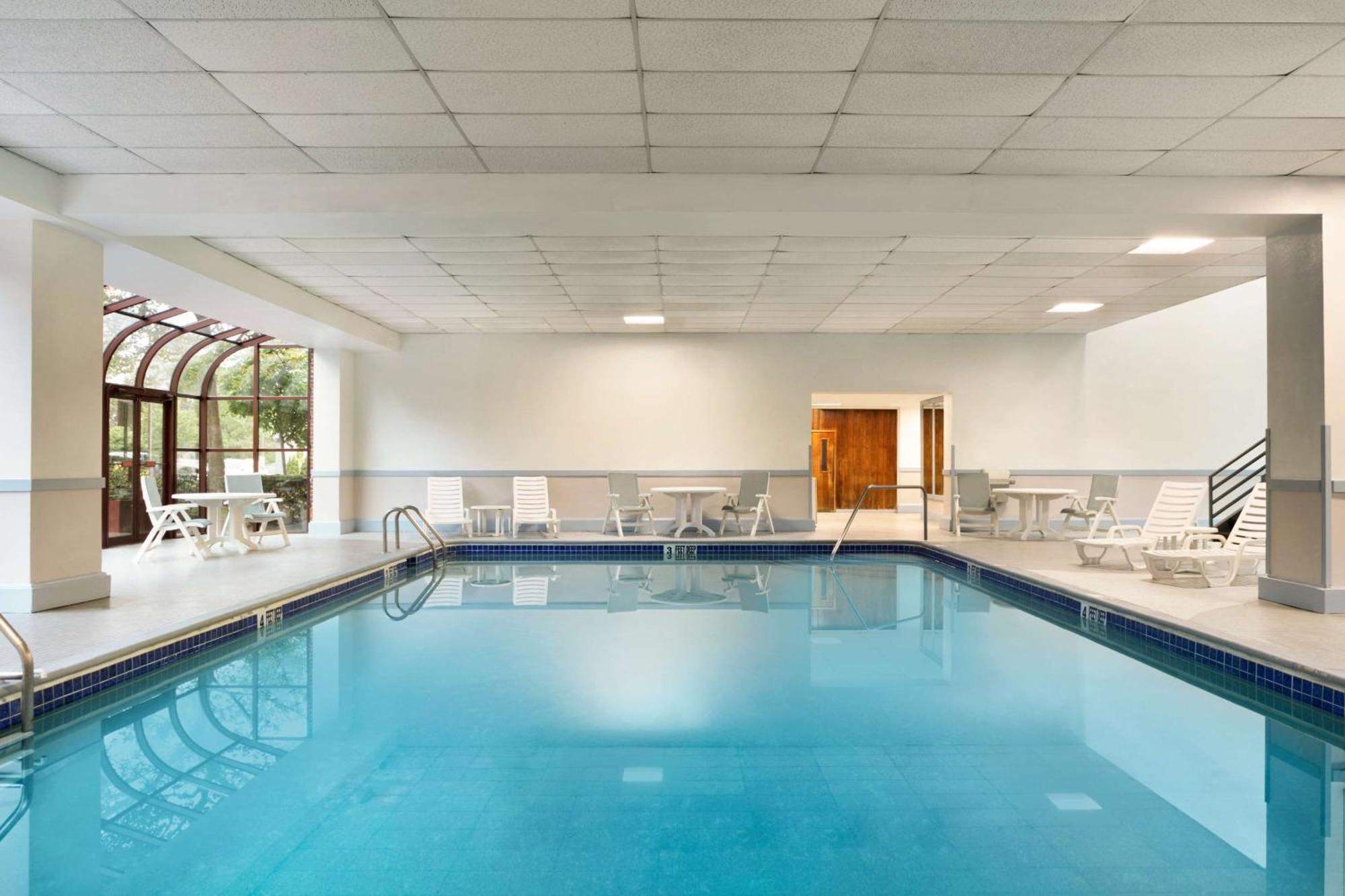 Hampton Inn New York - Laguardia Airport Dış mekan fotoğraf