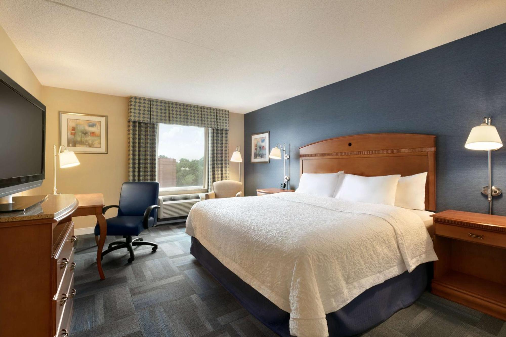 Hampton Inn New York - Laguardia Airport Dış mekan fotoğraf