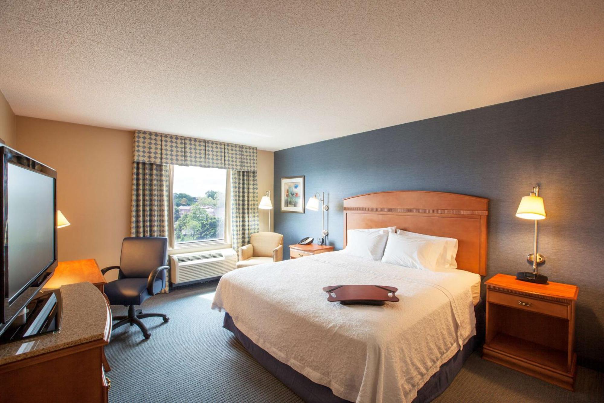 Hampton Inn New York - Laguardia Airport Dış mekan fotoğraf