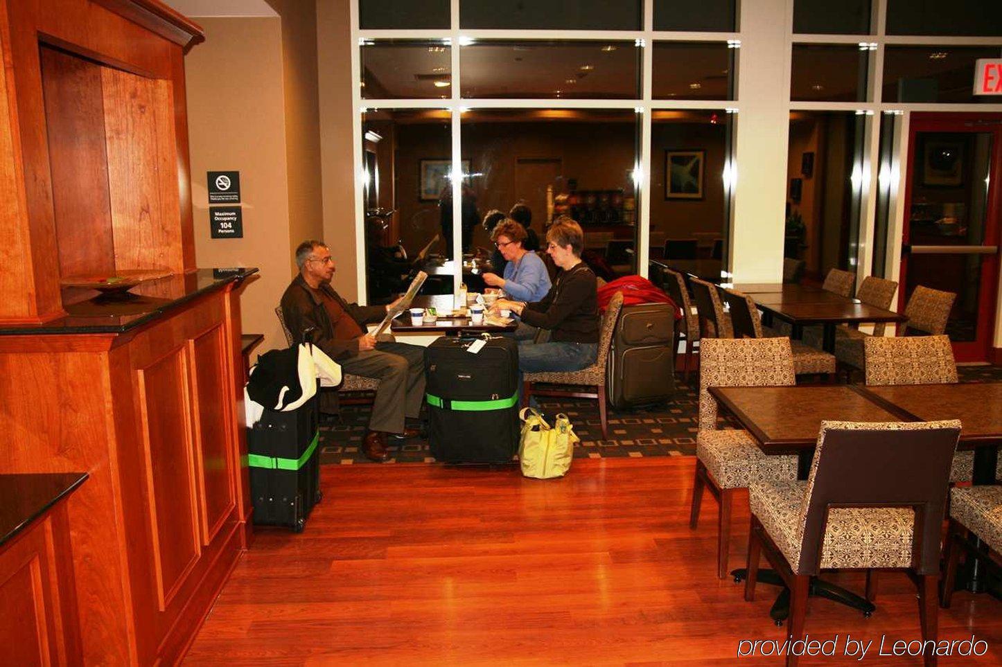Hampton Inn New York - Laguardia Airport Dış mekan fotoğraf
