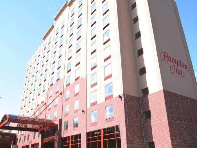 Hampton Inn New York - Laguardia Airport Dış mekan fotoğraf
