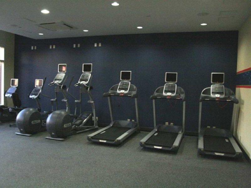 Hampton Inn New York - Laguardia Airport Dış mekan fotoğraf