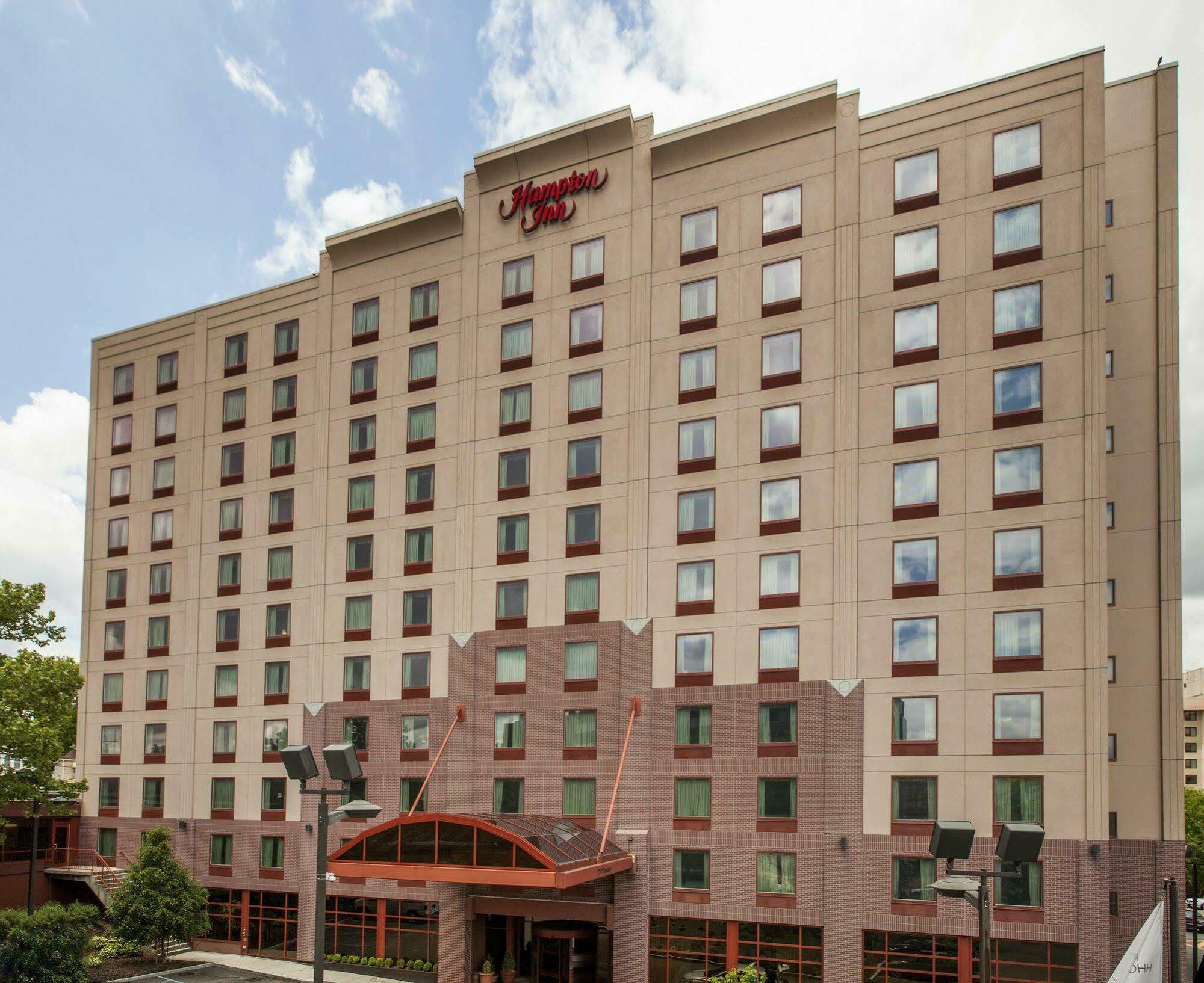 Hampton Inn New York - Laguardia Airport Dış mekan fotoğraf